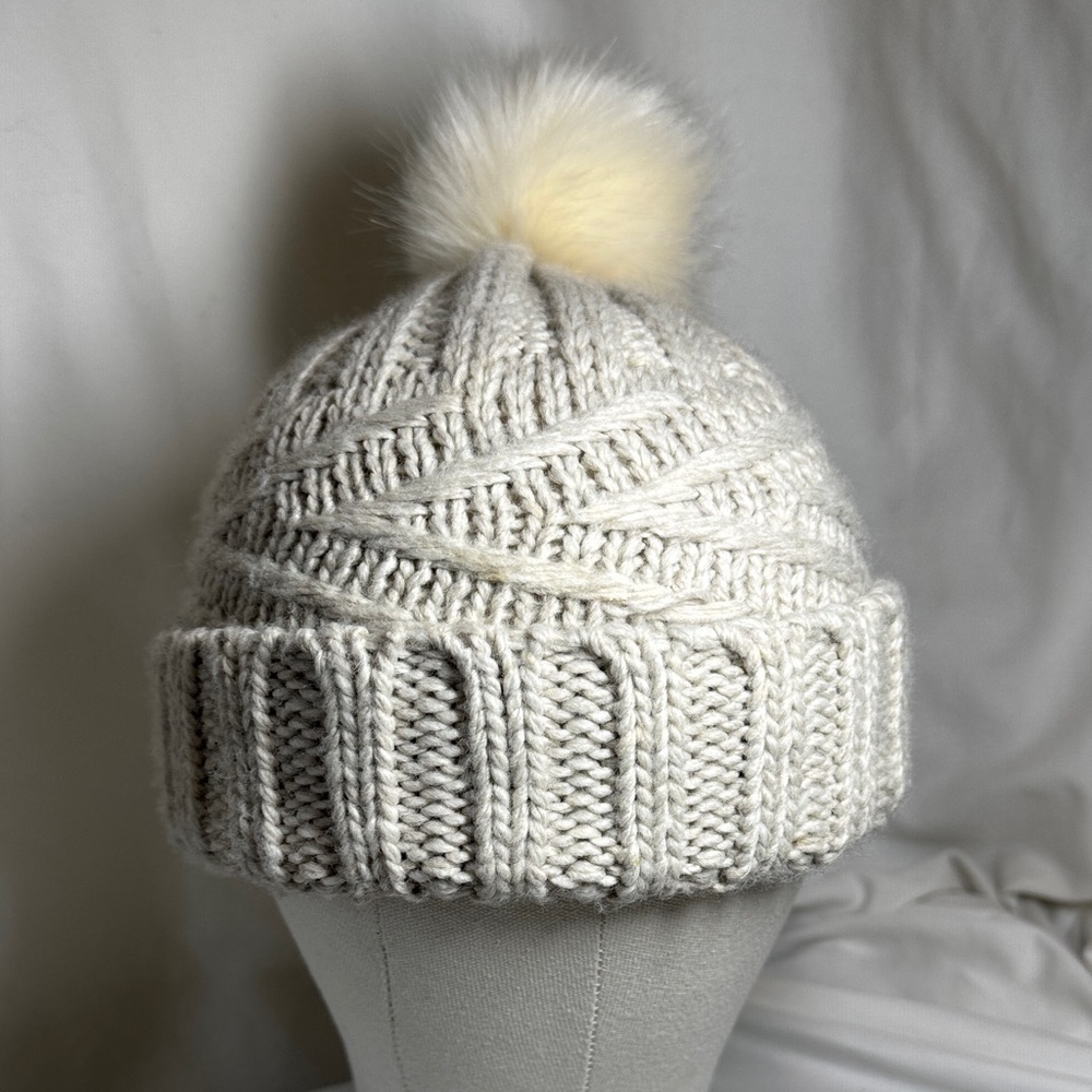 Lucky Brand Cream Knit Beanie with Pom-Pom